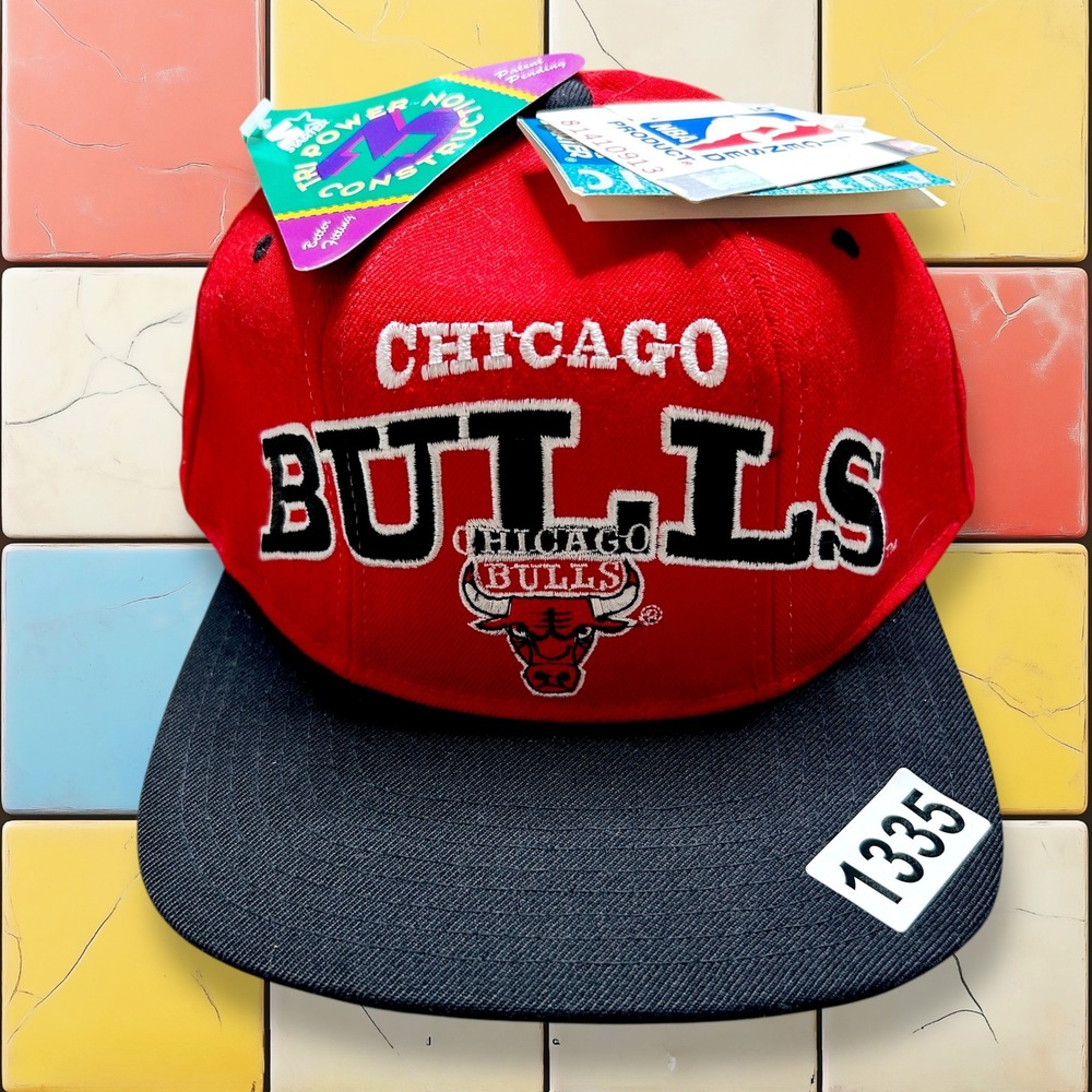 Vintage Starter Chicago Bulls NBA Snapback Hat Red Black Wool Tri Power NWT 90s